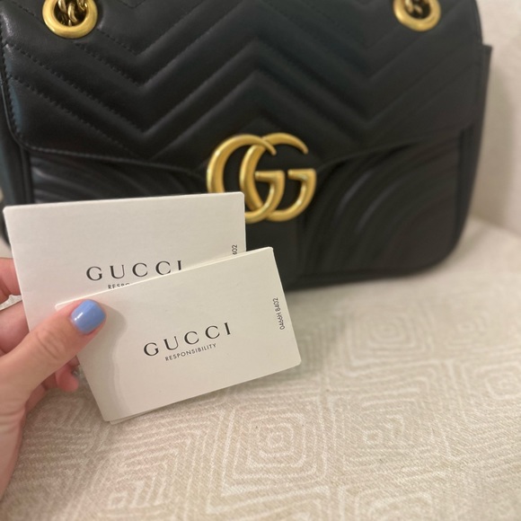Gucci Handbags - Gucci marmont bag